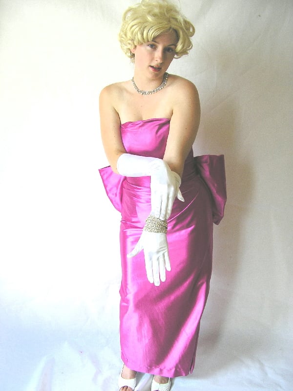 open lace back dress Marilyn Monroe - Pink Dress - 3D Lenticular Poster - 12x16 Print