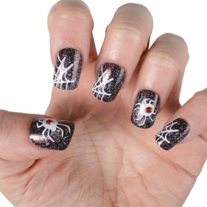 Spider fake nails