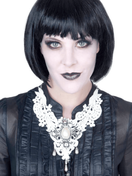 White Lace Pearl Necklace