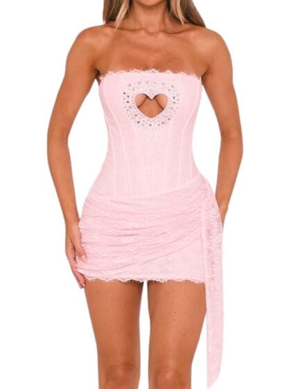 Sabrina Carpenter Costume